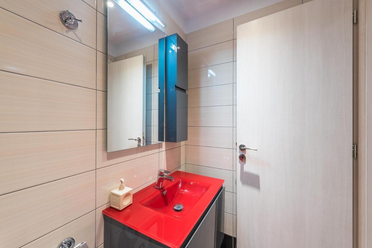 An Impressive 2 Bdr Apt In Glyfada Atenas Exterior foto